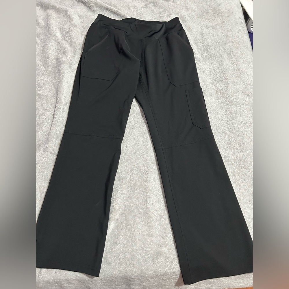 Black scrub pants.